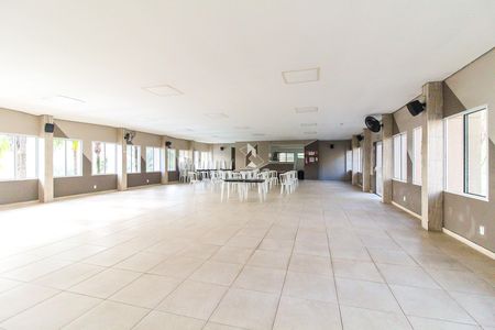 Apartamento para alugar com 42m², 2 quartos e 1 vaga Apartamento para alugar com 42m², 2 quartos e 1 vagaÁrea comum - Salão de festas 2