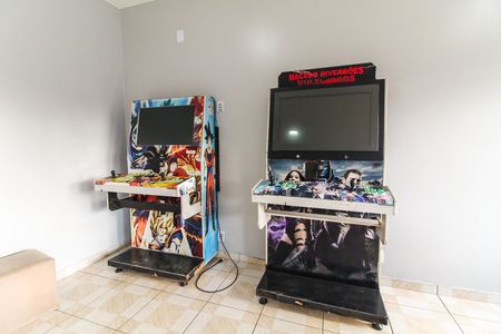 Apartamento para alugar com 42m², 2 quartos e 1 vaga Apartamento para alugar com 42m², 2 quartos e 1 vagaEspaço de jogos