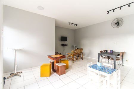 Apartamento para alugar com 42m², 2 quartos e 1 vaga Apartamento para alugar com 42m², 2 quartos e 1 vagaEspaço de games