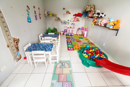 Apartamento para alugar com 42m², 2 quartos e 1 vaga Apartamento para alugar com 42m², 2 quartos e 1 vagaBrinquedoteca