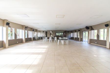 Apartamento para alugar com 42m², 2 quartos e 1 vaga Apartamento para alugar com 42m², 2 quartos e 1 vagaÁrea comum - Salão de festas 2