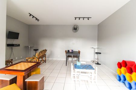 Apartamento para alugar com 42m², 2 quartos e 1 vaga Apartamento para alugar com 42m², 2 quartos e 1 vagaEspaço de games