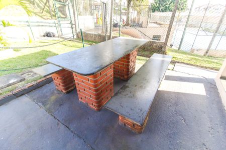 Apartamento para alugar com 42m², 2 quartos e 1 vaga Apartamento para alugar com 42m², 2 quartos e 1 vagaÁreas comuns - Churrasqueiras