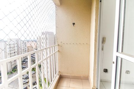 Sacada de apartamento para alugar com 2 quartos, 42m² em Jardim Sao Miguel, Ferraz de Vasconcelos