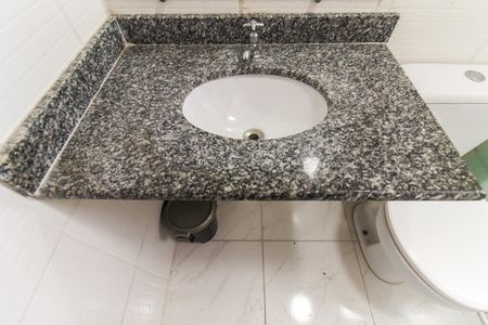 Banheiro de apartamento para alugar com 2 quartos, 42m² em Jardim Sao Miguel, Ferraz de Vasconcelos