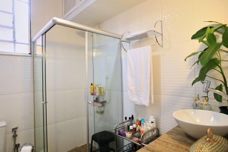 Banheiro de apartamento à venda com 3 quartos, 115m² em Savassi, Belo Horizonte