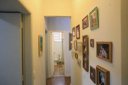 Corredor de apartamento à venda com 3 quartos, 115m² em Savassi, Belo Horizonte