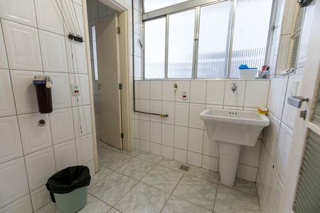 Apartamento à venda com 100m², 3 quartos e 1 vaga Apartamento à venda com 100m², 3 quartos e 1 vagaÁREA DE SERVIÇO