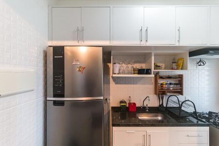 Cozinha de apartamento para alugar com 2 quartos, 45m² em Vila Mogilar, Mogi das Cruzes