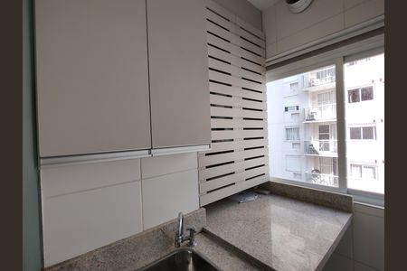 Área de Serviço de apartamento para alugar com 3 quartos, 70m² em Gardênia Azul, Rio de Janeiro