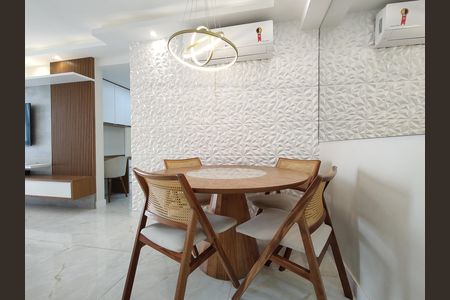Sala de apartamento para alugar com 3 quartos, 70m² em Gardênia Azul, Rio de Janeiro
