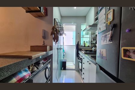 Apartamento à venda com 85m², 2 quartos e 2 vagasCozinha 