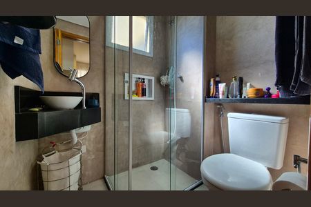 Apartamento à venda com 85m², 2 quartos e 2 vagasBanheiro da suíte 