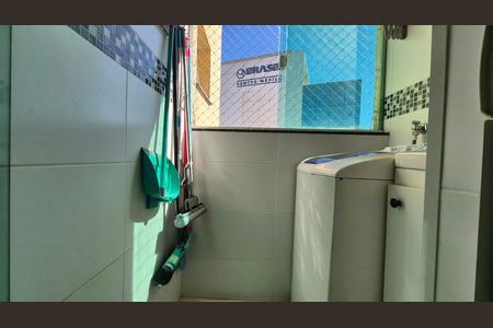 Lavanderia  de apartamento à venda com 3 quartos, 100m² em Vila Assunção, Santo André