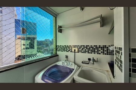 Apartamento à venda com 85m², 2 quartos e 2 vagasLavanderia 