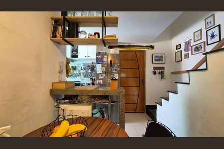 Apartamento à venda com 85m², 2 quartos e 2 vagasSala 