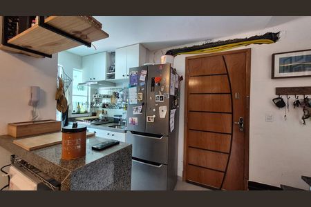 Cozinha  de apartamento à venda com 3 quartos, 100m² em Vila Assunção, Santo André