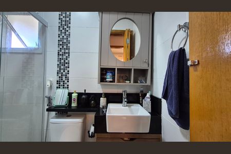 Apartamento à venda com 85m², 2 quartos e 2 vagasBanheiro 