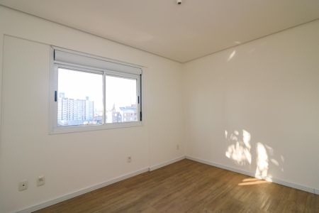 Quarto 1 de apartamento para alugar com 2 quartos, 58m² em Menino Deus, Porto Alegre