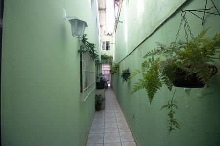 Casa para alugar com 160m², 4 quartos e 2 vagas Casa para alugar com 160m², 4 quartos e 2 vagasCorredor