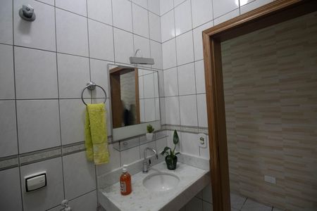 Casa para alugar com 160m², 4 quartos e 2 vagas Casa para alugar com 160m², 4 quartos e 2 vagasBanheiro 2