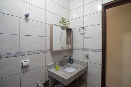 Casa para alugar com 160m², 4 quartos e 2 vagas Casa para alugar com 160m², 4 quartos e 2 vagasBanheiro