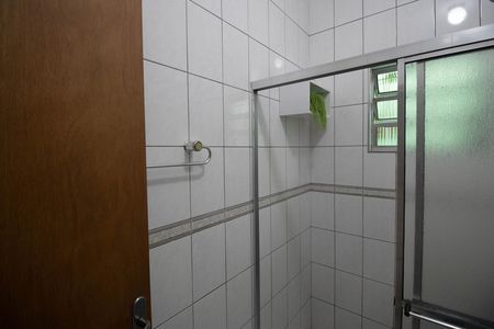 Casa para alugar com 160m², 4 quartos e 2 vagas Casa para alugar com 160m², 4 quartos e 2 vagasBanheiro 2