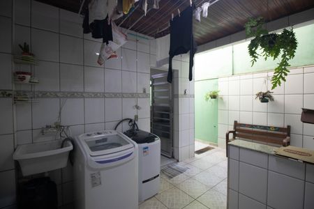 Casa para alugar com 160m², 4 quartos e 2 vagas Casa para alugar com 160m², 4 quartos e 2 vagasÁrea de Serviço