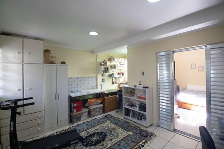 Casa para alugar com 160m², 4 quartos e 2 vagas Casa para alugar com 160m², 4 quartos e 2 vagasQuarto 2