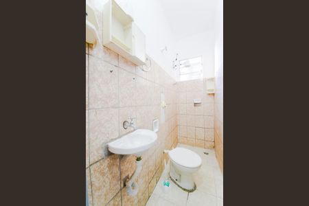 Banheiro de casa para alugar com 1 quarto, 50m² em Jardim Alvorada, Guarulhos