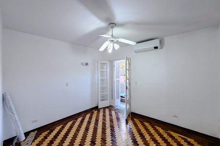 Casa à venda com 253m², 3 quartos e sem vagaQuarto (Casa 2)