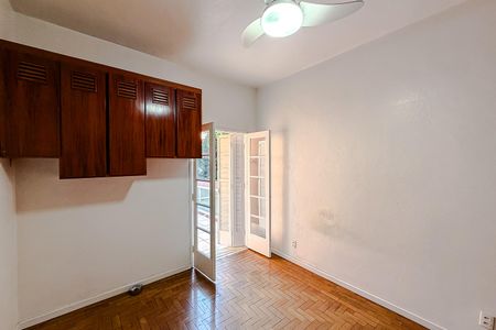 Casa à venda com 253m², 3 quartos e sem vagaQuarto 2