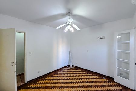Casa à venda com 253m², 3 quartos e sem vagaQuarto (Casa 2)