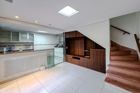 Casa à venda com 253m², 3 quartos e sem vagaSala (Casa 2)