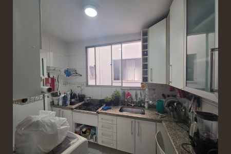 Apartamento à venda com 2 quartos, 45m² em Nova Floresta, Belo Horizonte