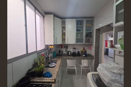 Apartamento à venda com 2 quartos, 45m² em Nova Floresta, Belo Horizonte
