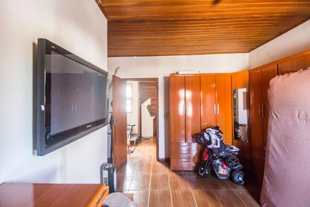 Casa à venda com 125m², 1 quarto e 2 vagas Casa à venda com 125m², 1 quarto e 2 vagasSuíte