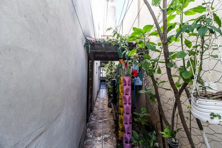 Casa à venda com 125m², 1 quarto e 2 vagas Casa à venda com 125m², 1 quarto e 2 vagasCorredor
