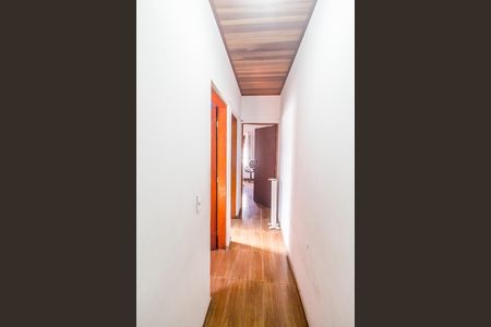 Casa à venda com 125m², 1 quarto e 2 vagas Casa à venda com 125m², 1 quarto e 2 vagasCorredor