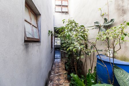 Casa à venda com 125m², 1 quarto e 2 vagas Casa à venda com 125m², 1 quarto e 2 vagasCorredor