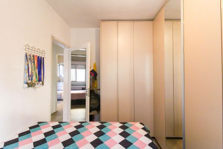 Quarto 2 de apartamento à venda com 3 quartos, 55m² em Centro, Canoas