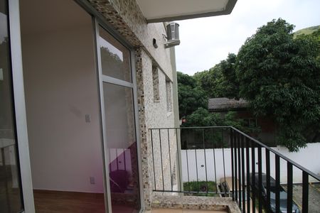 Apartamento à venda com 56m², 2 quartos e 1 vagaVaranda