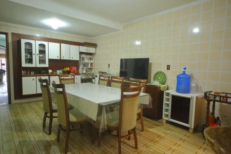 Casa para alugar com 182m², 2 quartos e 1 vagaSala de jantar 