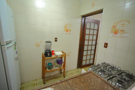 Casa para alugar com 182m², 2 quartos e 1 vagaCozinha 