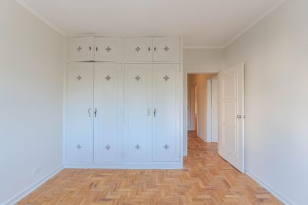 Apartamento para alugar com 130m², 3 quartos e 1 vaga Apartamento para alugar com 130m², 3 quartos e 1 vagaQuarto 2