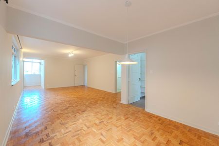 Sala de apartamento para alugar com 3 quartos, 130m² em Bela Vista, São Paulo
