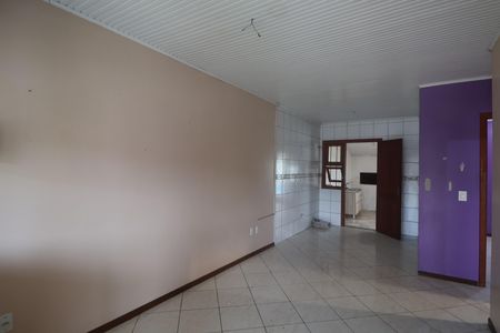 Casa à venda com 2 quartos, 80m² em São José, Canoas