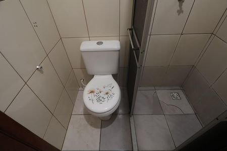 Banheiro de casa à venda com 2 quartos, 80m² em São José, Canoas