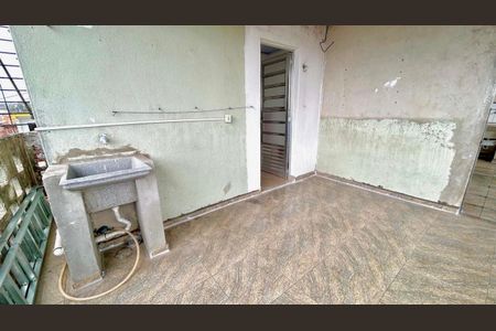 Casa para alugar com 55m², 1 quarto e sem vaga Casa para alugar com 55m², 1 quarto e sem vagaÁrea de Serviço