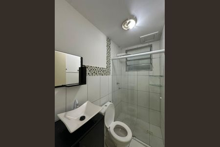 Banheiro de apartamento à venda com 2 quartos, 50m² em Gramadão, Jundiaí